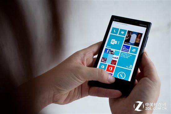 英国科学家研发3D打印高效石墨烯电池