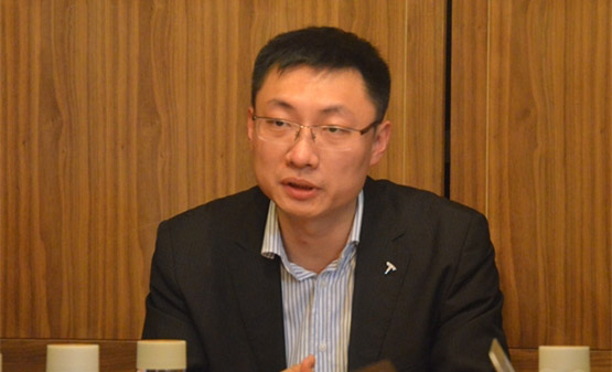 朱晓彤上任半年迎“大考”：特斯拉利润下跌