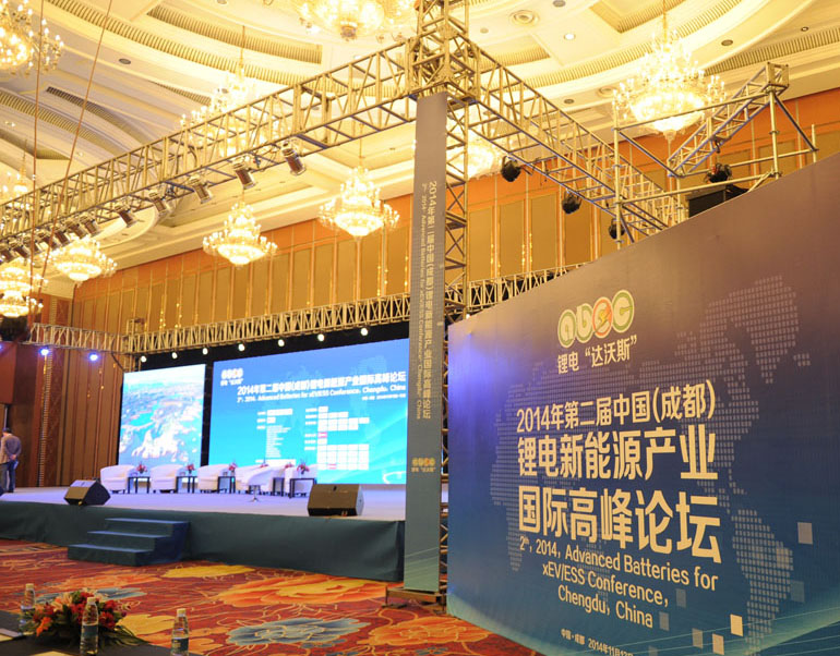 各地政策加速落地 新能源车布局全面开花