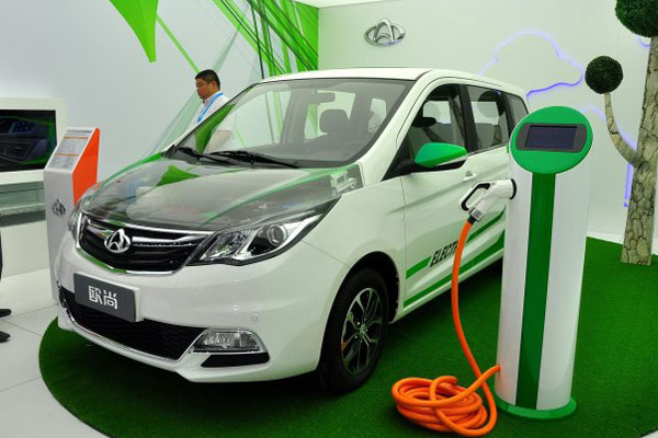 北京新能源车产量过万 汽油车指标或可买纯电动车