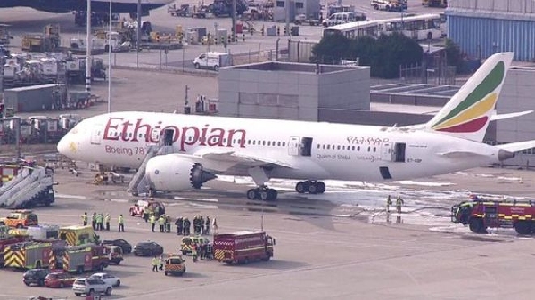 路透社：埃航787起火因飞机内锂金属电池短路