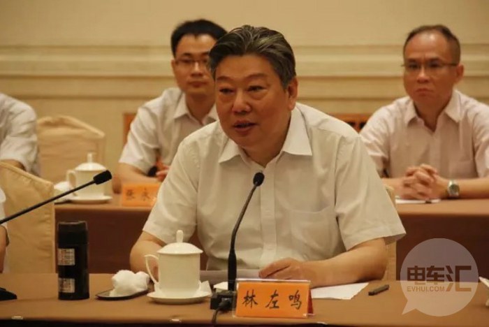 中航工业董事长林左鸣