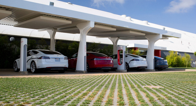 特斯拉建成500个超级充电站 每年新增150个