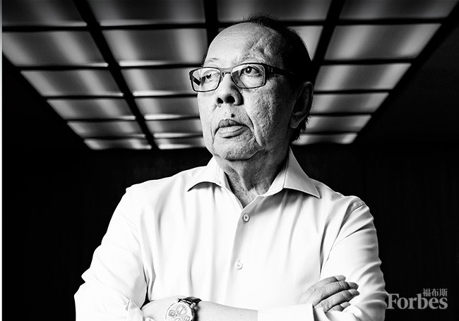 镍价狂野：菲律宾矿石大王萨莫拉如何与叛军争食