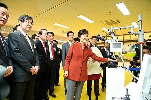 韩国政府大力扶植高新产业 智能汽车成“潜力股”