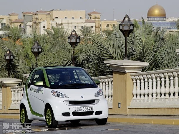 奔驰或同宝马奥迪建立电池联盟  研发新一代电池