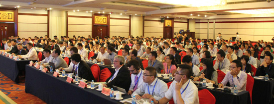 共创电动汽车格局 破局电池技术和基础建设