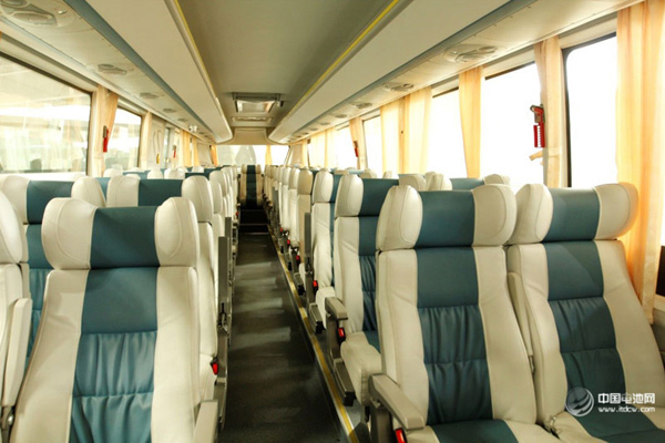 与达沃斯同行  比亚迪C9纯电动客车展中国制造雄姿