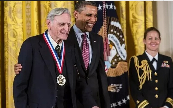 锂电池的发明者John Goodenough