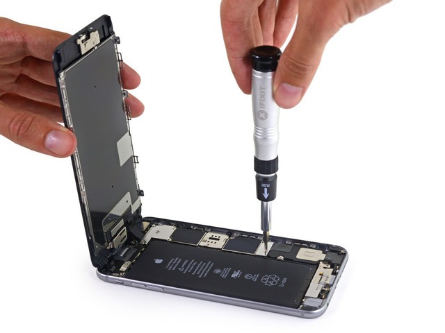 电池缩水为哪般 全新iPhone 6s Plus拆解（组图）