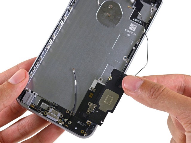 电池缩水为哪般 全新iPhone 6s Plus拆解（组图）