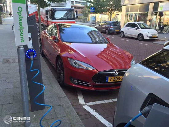 荷兰发展新能源车领跑欧洲  2040年全部可持续能源来驱动