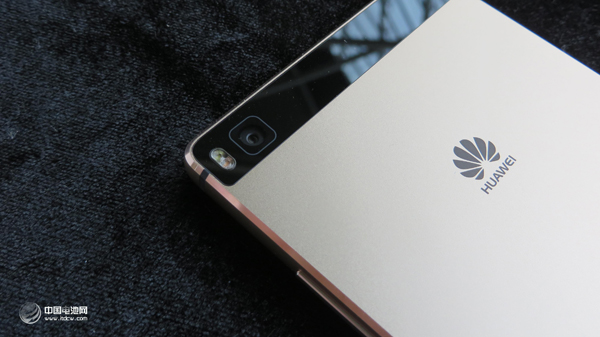 华为P8手机
