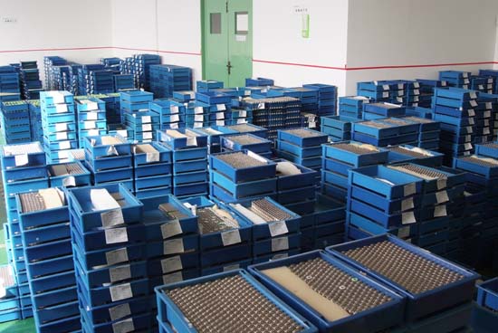 深圳宝安区10家非法储存锂电池企业被查封