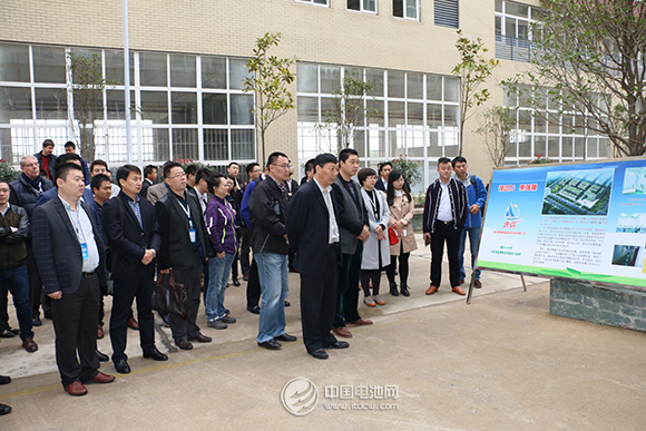 第三届锂电“达沃斯”论坛嘉宾参观武汉黄陂新材料新能源产业园