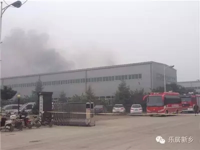 河南新乡格瑞恩生产车间发生火灾    具体起火原因未明