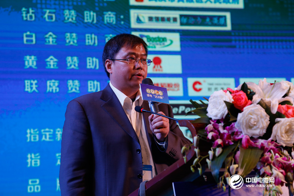 真锂研究首席分析师、锂电“达沃斯”学委会秘书长墨柯