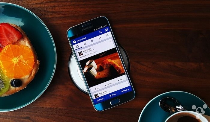 苹果首款无线充电基座上市再遐想  iPhone会有吗？