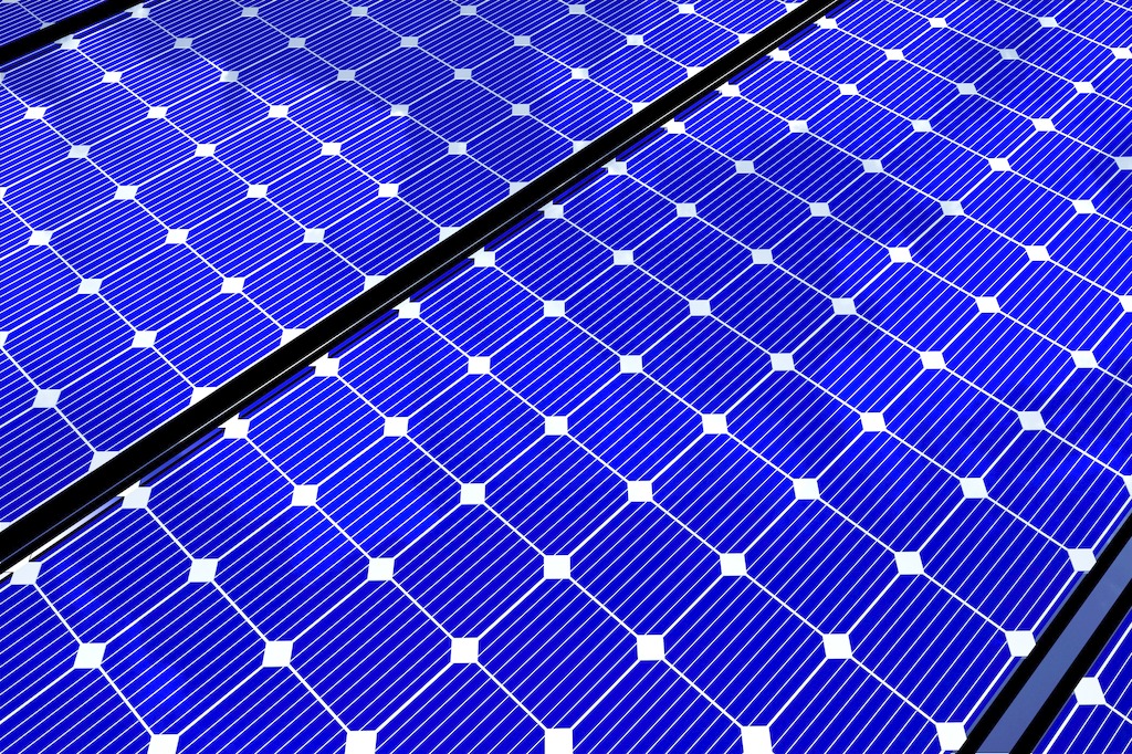 晶体硅与薄膜发电 谁是未来太阳能电池王者？