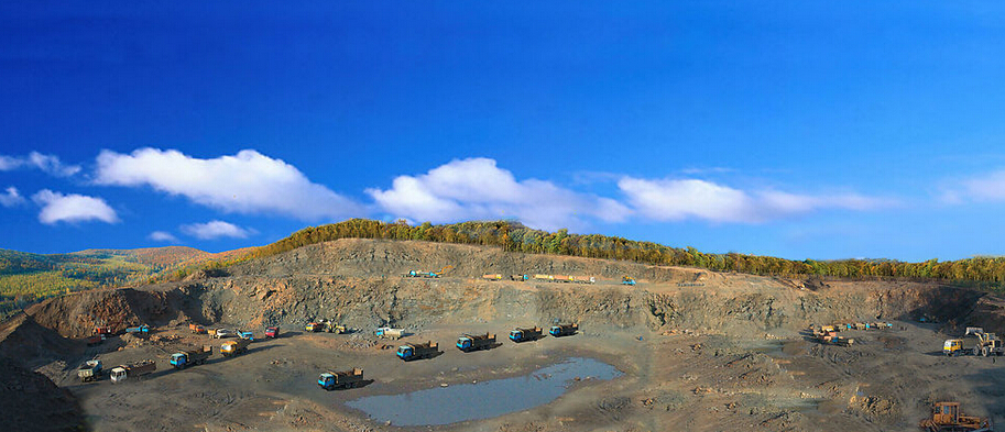 内蒙古阿拉善盟查汗木胡鲁石墨矿