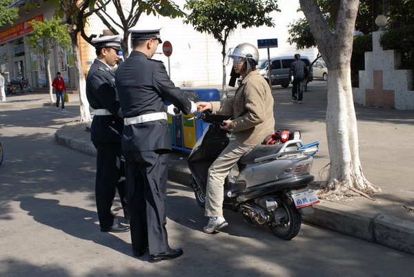 电动自行车国标已十几年没修订过 安全隐患不容忽视