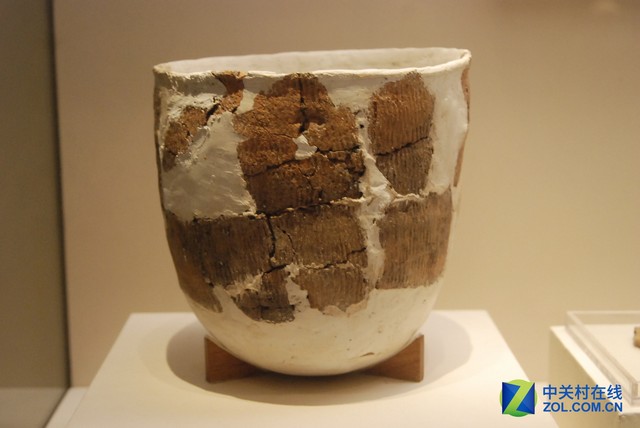 粘土瓶原型找不到咯 原始社会的瓶子大概就是这个样子……