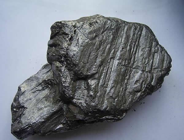 阿左旗境内发现罕见石墨矿 已探明储量12893.1万吨