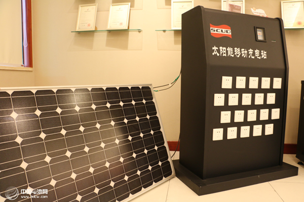 中国电池网创始人于清教调研飞毛腿集团 产品订单忙碌