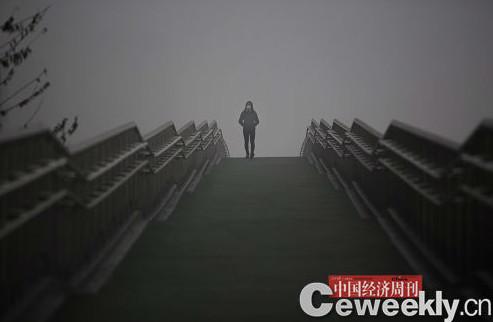 北京红色预警53小时 纯电动车销量超速增长