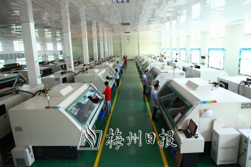 超华科技逾9000万购买设备生产锂电铜箔