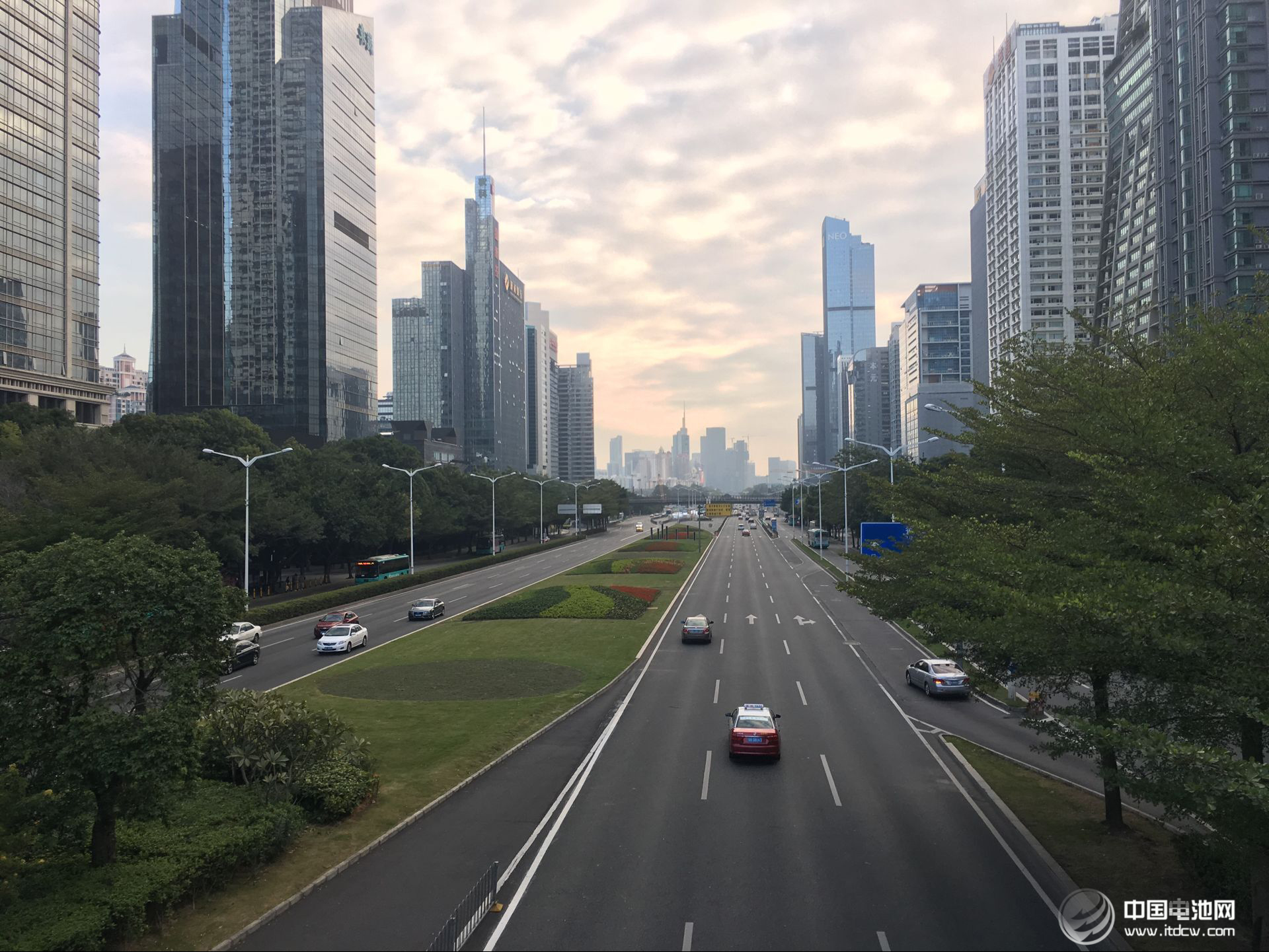 锂电“达沃斯”秘书长于清教在深圳巴斯巴等调研交流