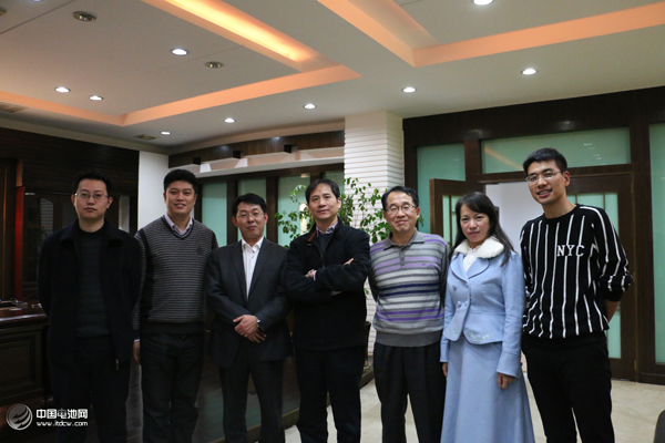 中国电池网CEO应邀到宁波金和锂电材料调研