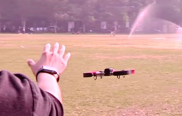 苹果手表新玩法：台湾极客用它来操控无人机