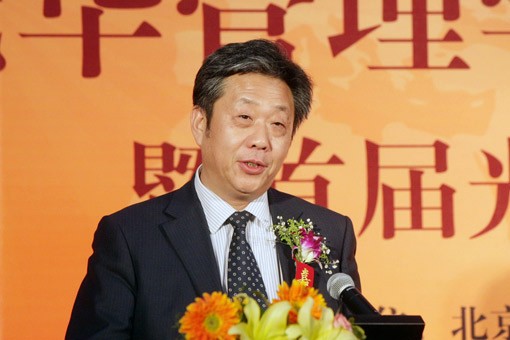 董扬，中国汽车工业协会常务副会长