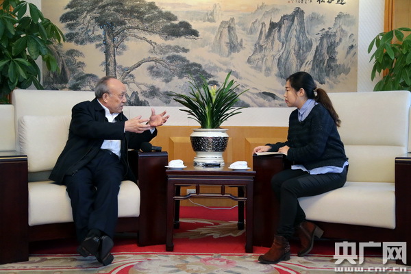 万向集团董事局主席鲁冠球接受记者专访