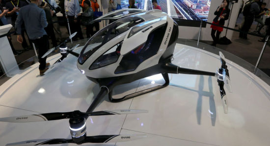 亿航公司：中国研发出全球首架民用载人无人机