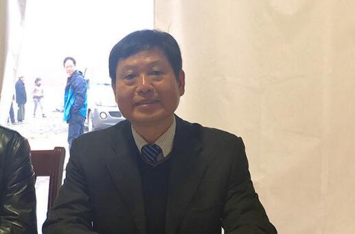 百成集团公司董事长黄科竣