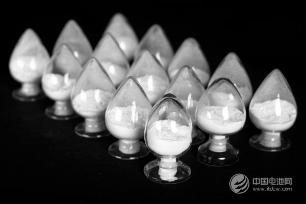 2016年均价有望达15万元/吨 碳酸锂为何如此“疯狂”？