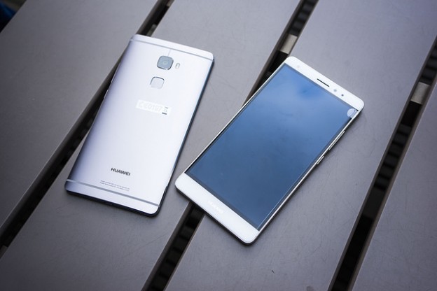 2015年全球智能手机出货近13亿支 华为跃升全球第三