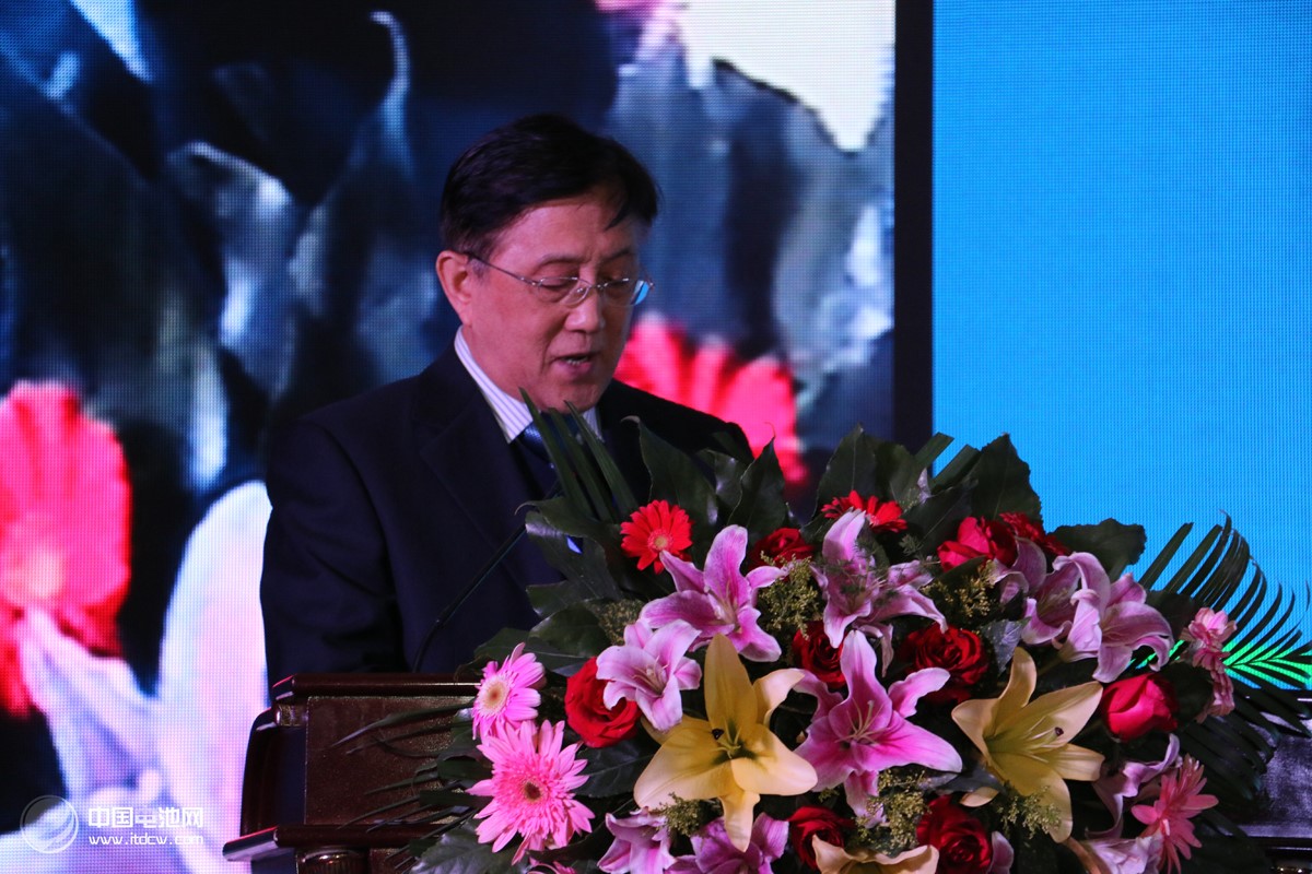 中国科学院李洪钟院士