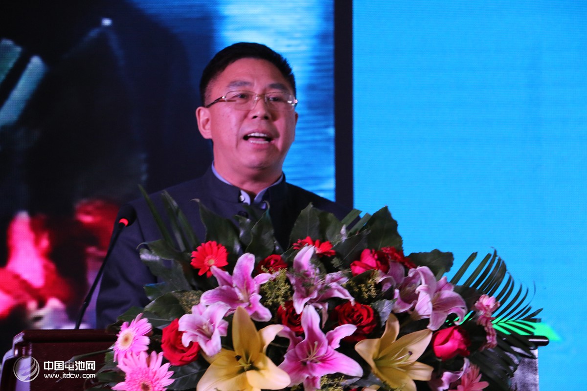 国轩高科董事长李缜