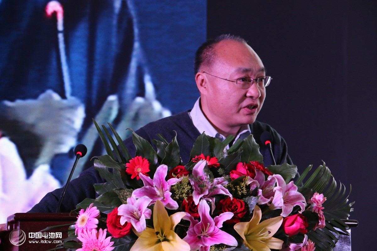 清华大学邱新平教授