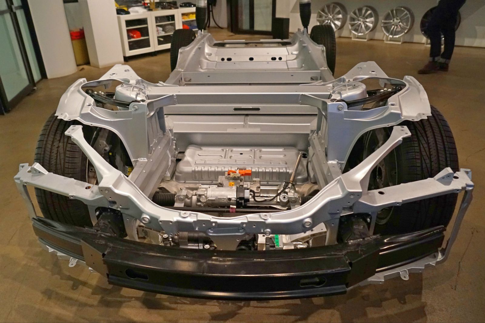 电动汽车BMS系统简述：单体电池的“参谋”与“将军”