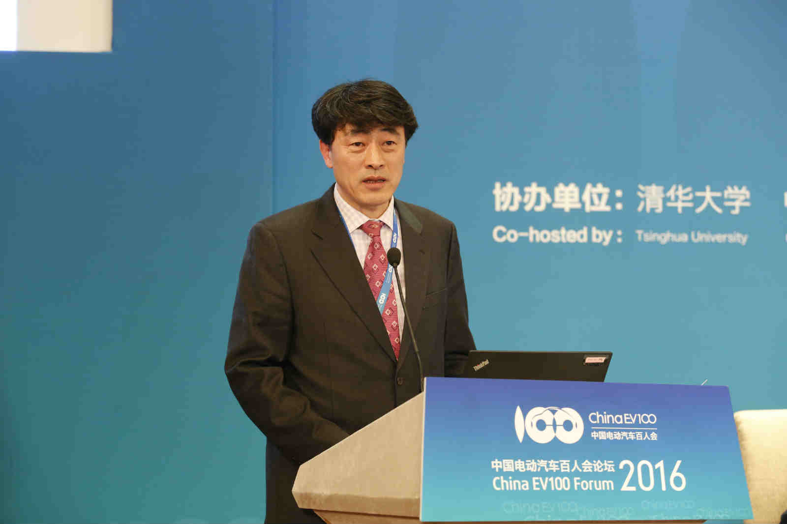 LG化学高级副总裁兼汽车电池开发中心主任金秀铃