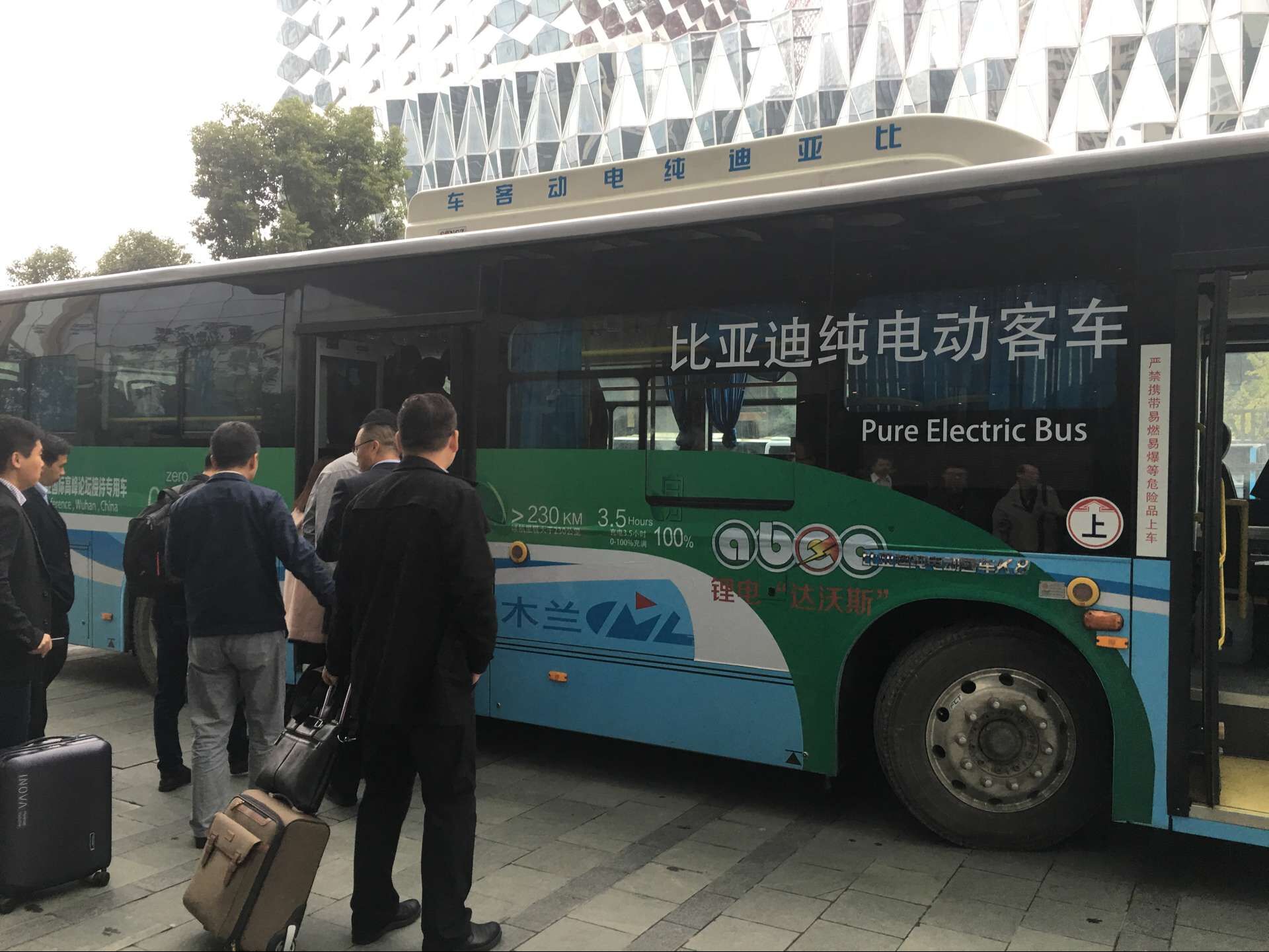 比亚迪电动客车