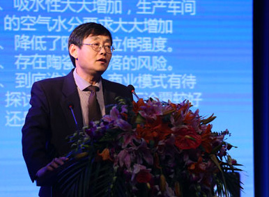 沧州明珠塑料股份有限公司副总经理　谷传明