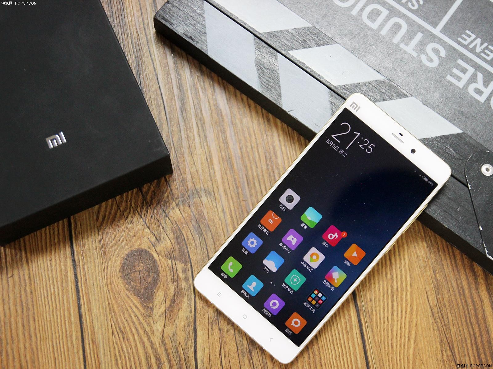 小米手机维持中国智能手机王者地位 面临华为挑战