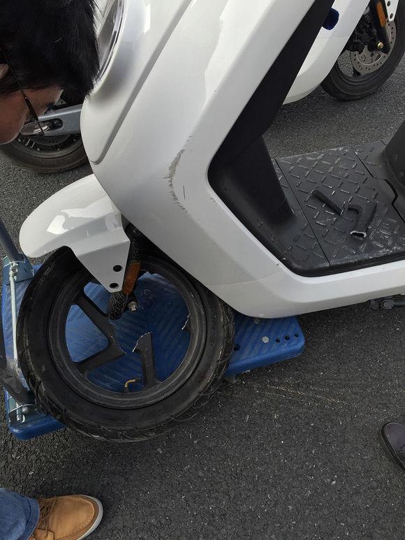 在李一男失踪的日子里 小牛电动暗藏致命危险