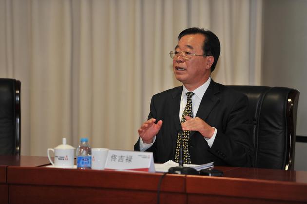 中国铁塔欲明年上市：四省市已试点建充电桩