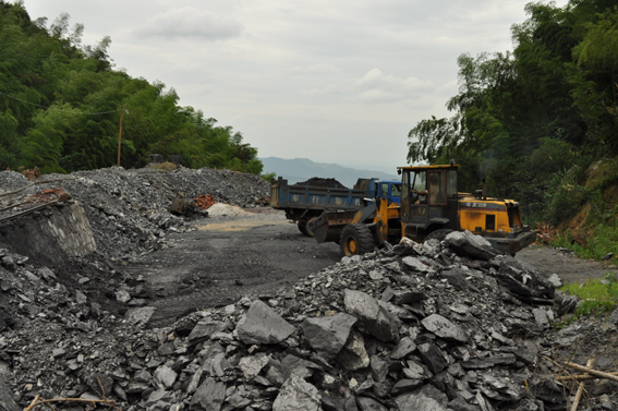 煤炭产能过剩 煤城鸡西转型开发石墨资源